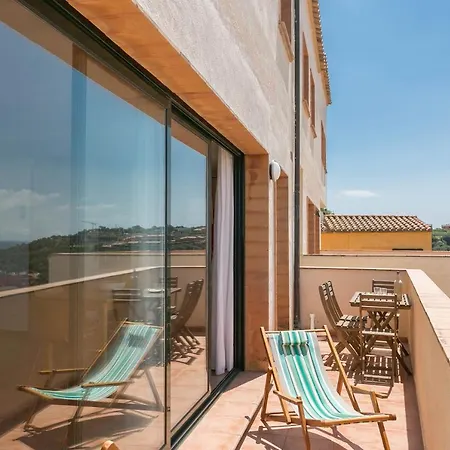2 Bedroom In Center. Sea Views, Terrace&pool